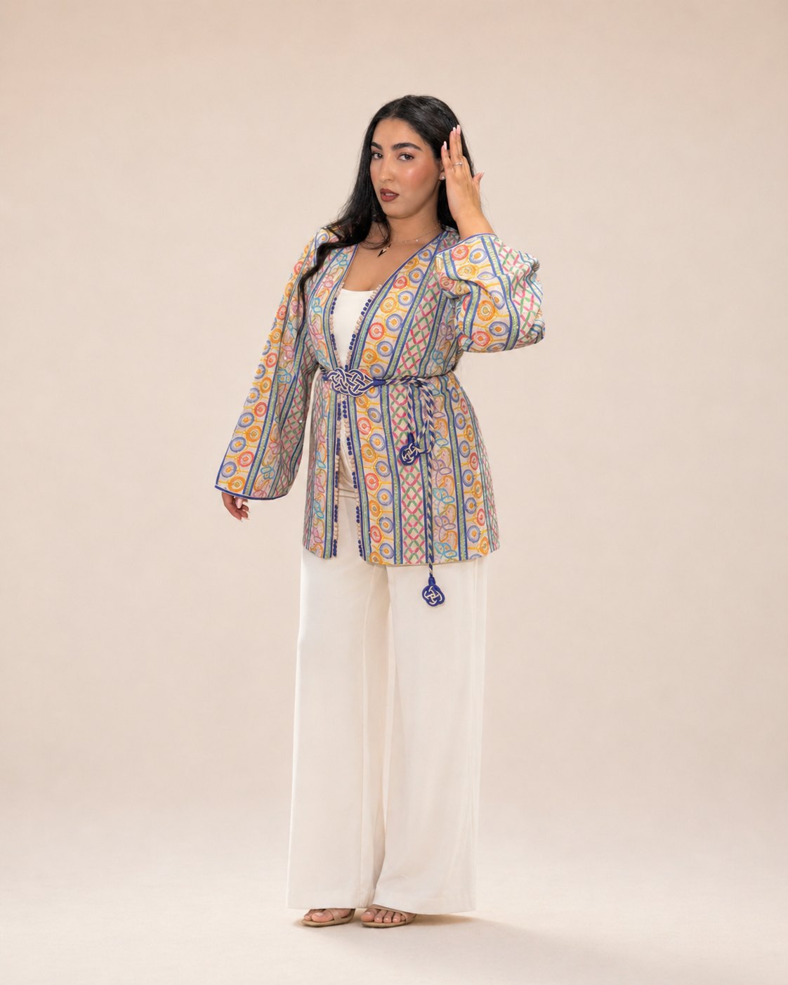 Le Jabador Khaire porté en lumière naturelle